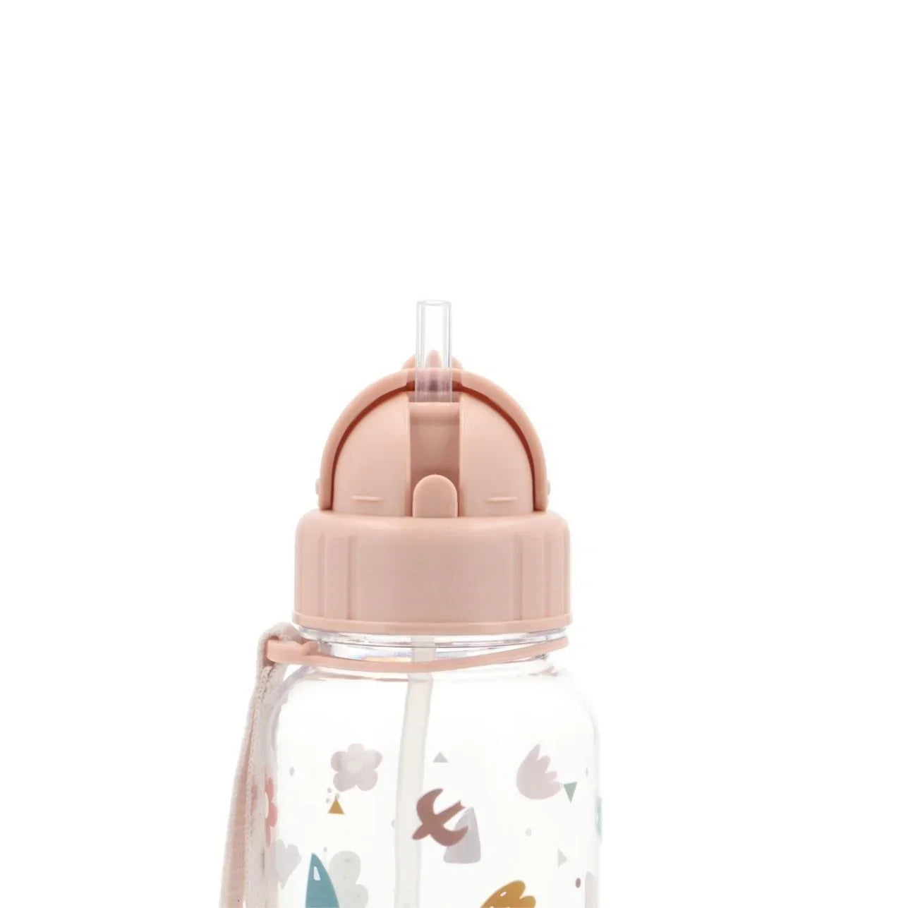 ¡No te quedes sin la botella de plástico tritán de la colección Geometic Nature! Con una pajita de silicona abatible que se despliega automáticamente al abrir la tapa, es perfecta para llevar al cole.
Además, cuenta con un asa larga que te permite llevarla colgada en la mochila o en el carro del bebé. Fabricada en Tritán, esta botella tiene una capacidad de 500ml y unas medidas aproximadas de alto 19cm x diámetro 7cm.