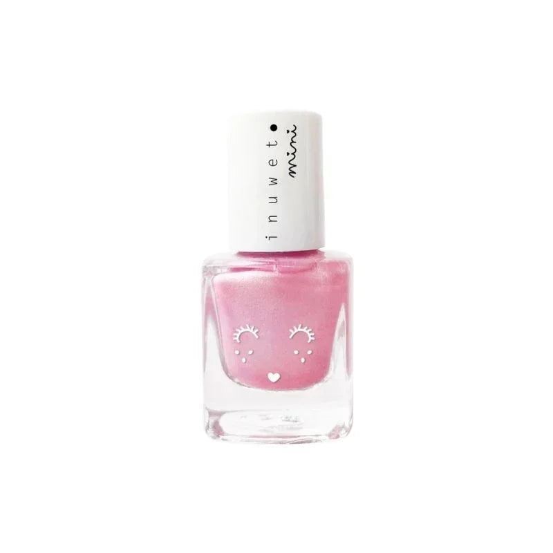 ¡Pon color y diversión en las uñas de los más pequeños con nuestros esmaltes Inuwet Mini! ¡de forma segura sin tóxicos y con base agua! ¡El color rosa además huele a sandía!
Con aroma afrutado y fórmula que se quita fácilmente con agua, estos esmaltes son ideales para los peques. Su tamaño compacto y seguro (5,2 cm y 5 ml) los hace perfectos para sus manitas. Recuerda, si se derrama, simplemente lávalo con agua y jabón. ¡Disfruta de momentos coloridos sin preocupaciones!