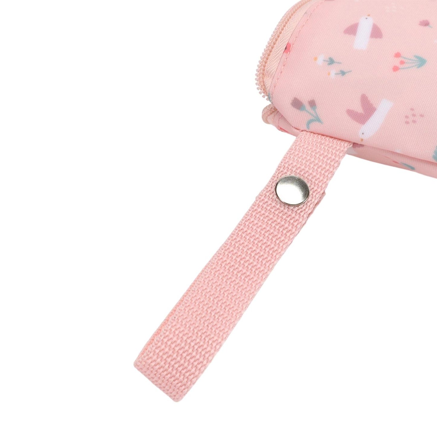 funda para bocadillo Impermeable Blossom Birds (Pájaros) Personalizable de Tutete es justo lo que necesitas.
Bolsita de interior impermeable para llevar el bocadillo o fruta al colegio y no usar papel de aluminio ni bolsas de plástico que tanto contaminan. Una opción ecológica y muy divertida para proteger el medio ambiente.