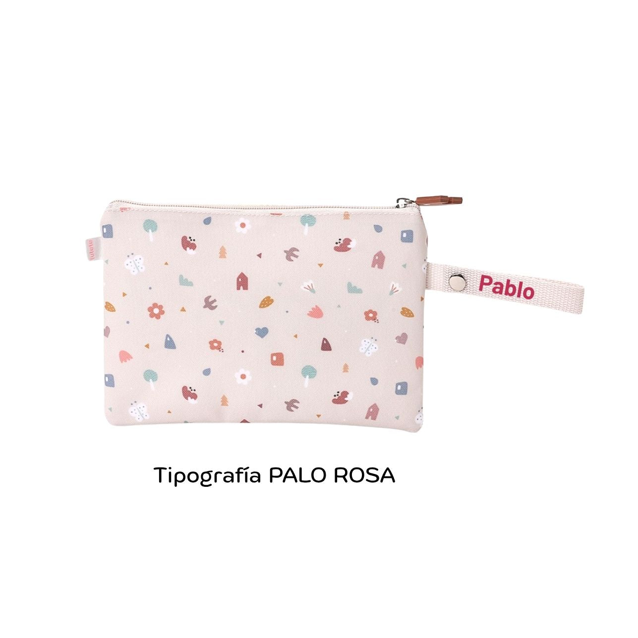 ¡No busques más! Si necesitas una bolsita pequeña resistente y personalizable para el almuerzo de tu pequeño, la funda para bocadillo Impermeable GEOMETRIC NATURE Personalizable de Tutete es justo lo que necesitas.
Bolsita de interior impermeable para llevar el bocadillo o fruta al colegio y no usar papel de aluminio ni bolsas de plástico que tanto contaminan. Una opción ecológica y muy divertida para proteger el medio ambiente.