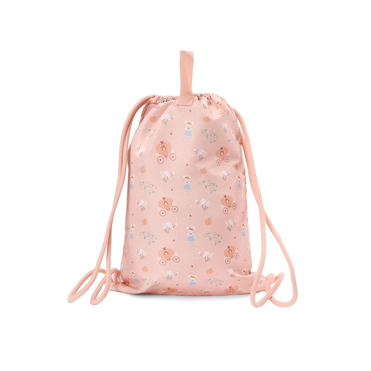Mochila Saco Impermeable Mouse Fairies de Tutete. Esta mochila de cuerda infantil es perfecta a partir de los 6 años gracias a su ligereza, gran capacidad y resistencia. Cuenta con un práctico bolsillo exterior con cremallera y un divertido tirador decorativo de silicona para guardar los accesorios más pequeños.