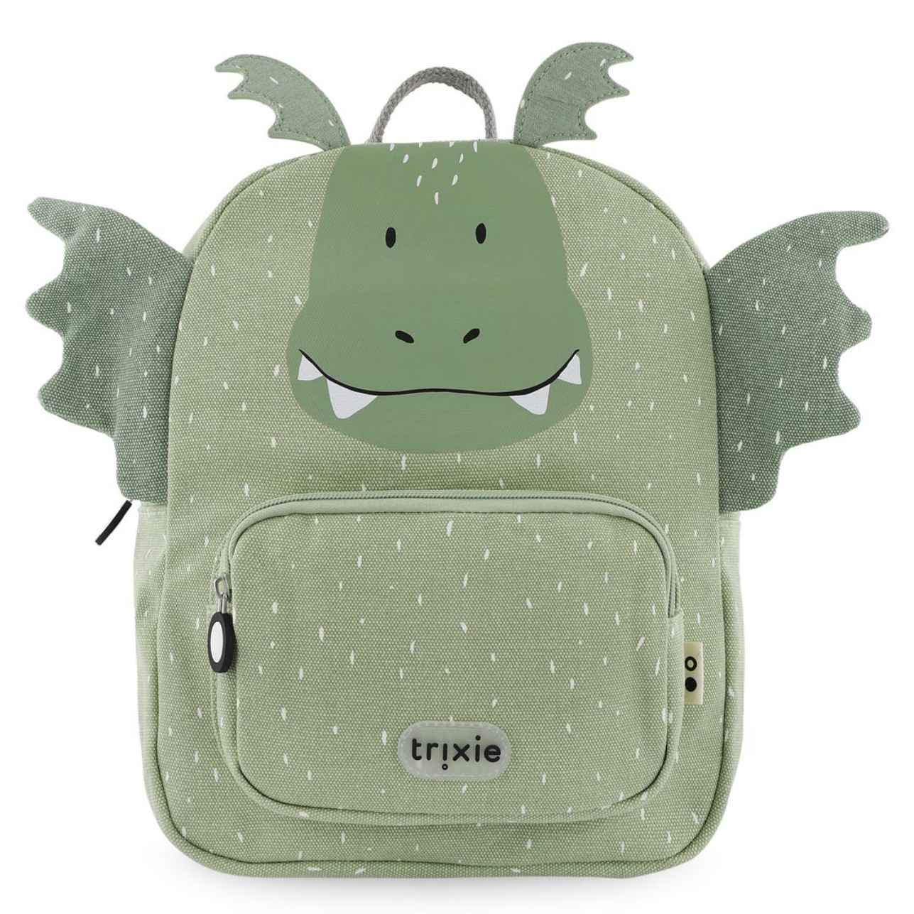 La mochila infantil Dragón Trixie está diseñada pensando en la comodidad, la autonomía y el estilo de los más pequeños. Ideal para la etapa de infantil o preescolar, cuenta con tirantes acolchados y ajustables, además de una correa en el pecho que mantiene la mochila en su sitio sin que se resbale.