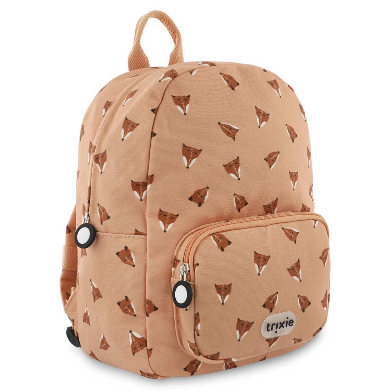 La mochila infantil estampada Zorros de Trixie está diseñada pensando en la comodidad, la autonomía y el estilo de los más pequeños. Ideal para la etapa de infantil o preescolar, cuenta con tirantes acolchados y ajustables, además de una correa en el pecho que mantiene la mochila en su sitio sin que se resbale.
Su tamaño es perfecto para llevar el almuerzo, una muda, sus juguetes favoritos o incluso su peluche inseparable. El bolsillo delantero es ideal para meriendas o pequeños tesoros, y su apertura
