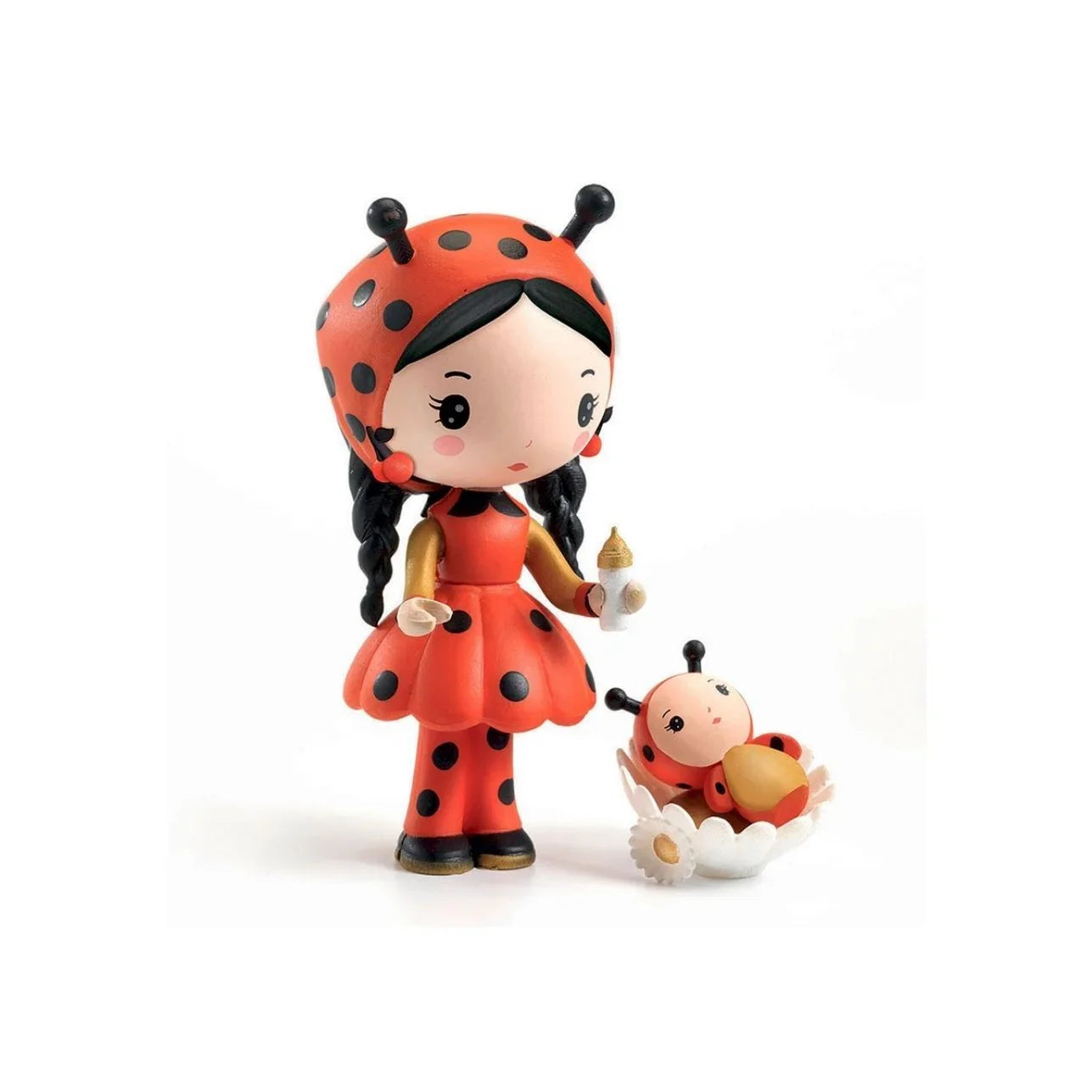 Tinyly Coco & Minico
🌸 Una encantadora muñequita con su inseparable mascota, perfecta para imaginar, jugar y coleccionar.
Tinyly Coco & Minico forma parte de la delicada colección Tinyly de Djeco. Diseñada por Virginie Brachet, esta figura combina ternura, detalle y fantasía, invitando a los peques a crear historias llenas de magia y amistad.