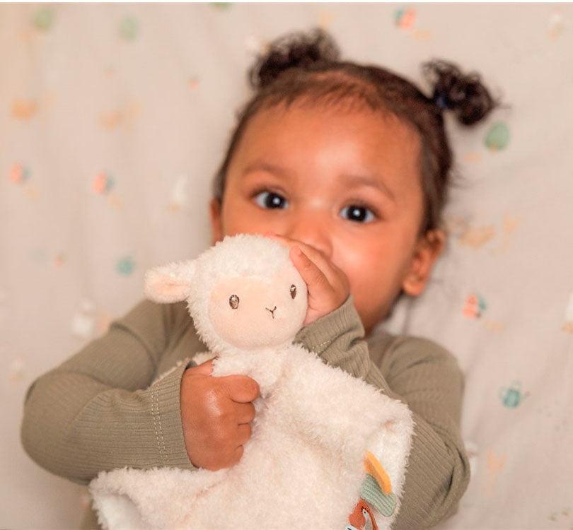 Doudou Ovejita la granja Little Dutch - manodesantaoficial