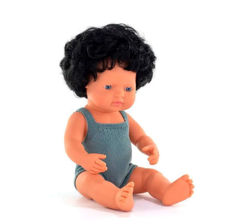 Muñeco diversidad Caucásica pelo moreno chico - manodesantaoficial
