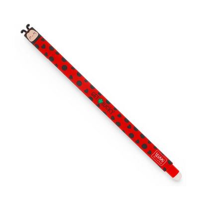 ¡Equivocarse es de sabios! Con el Bolígrafo Borrable Ladybug de Legami y su tinta roja termosensible, borra errores sin dañar el papel. Disponible en Mano de Santa.