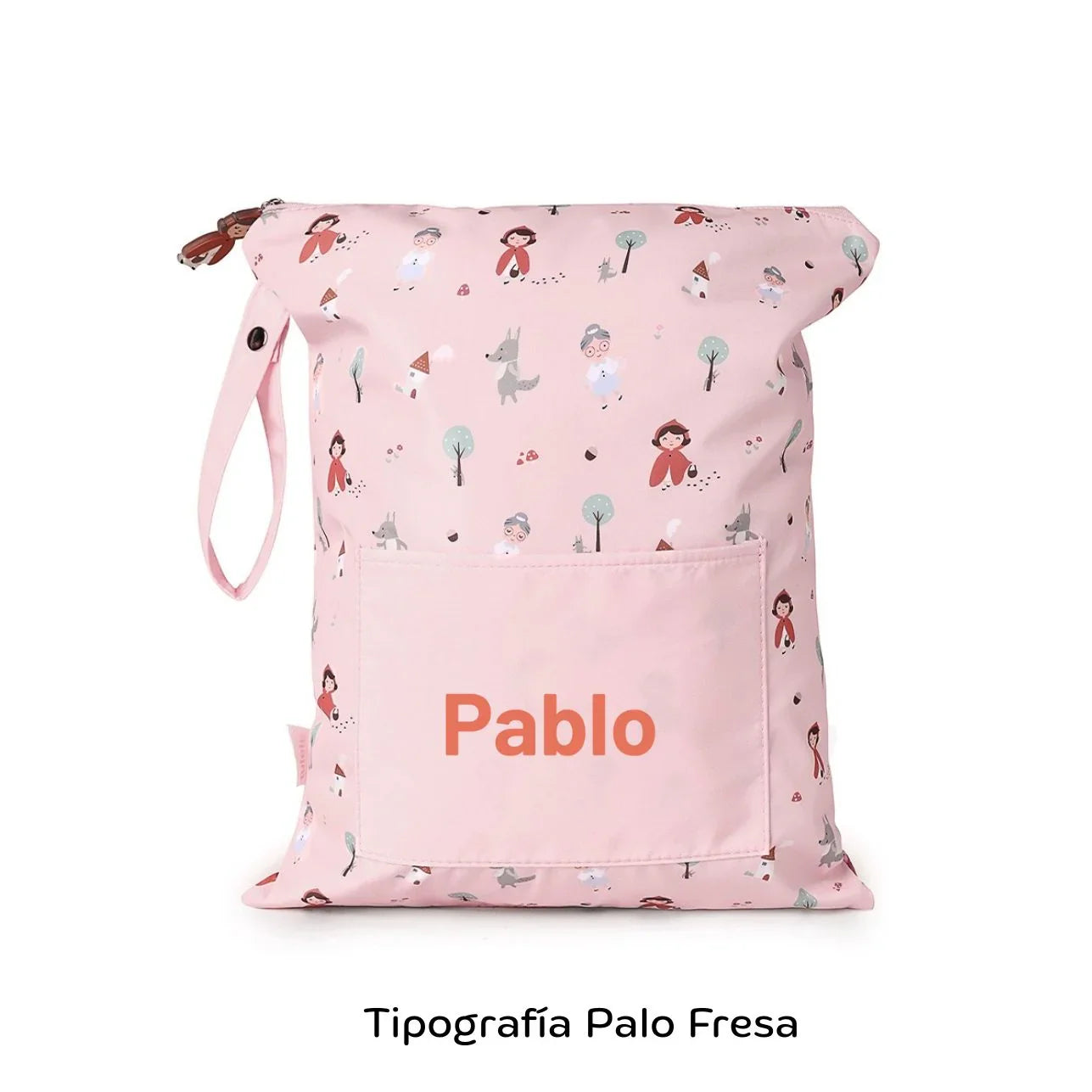  la Bolsa Impermeable Caperucita&nbsp; Personalizable de Tutete es justo lo que necesitas.


Esta bolsa es perfecta para llevar la muda de recambio a la escuela infantil o para guardar la ropa mojada o manchada después de una clase de natación. ¡Incluso es ideal para llevar la ropa interior cuando estás de viaje! El tamaño cómodo y versátil de la bolsa te permitirá llevar todo lo que necesitas. 