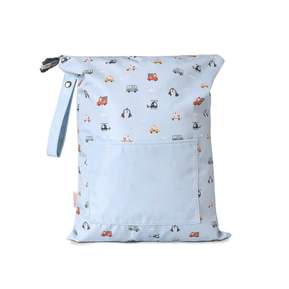  Bolsa Impermeable City cars&nbsp; Personalizable de Tutete es justo lo que necesitas.


Esta bolsa es perfecta para llevar la muda de recambio a la escuela infantil o para guardar la ropa mojada o manchada después de una clase de natación. ¡Incluso es ideal para llevar la ropa interior cuando estás de viaje! 