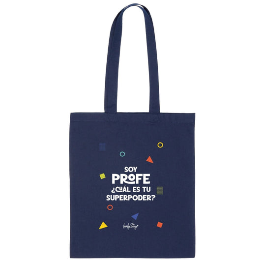 Una bolsa con mucha personalidad para el profe más especial. Fabricada en algodón, resistente y espaciosa para el día a día. "Soy Profe, ¿Cuál es tu Superpoder?". Un regalo original, sostenible y lleno de cariño para despedir el curso como se merece.