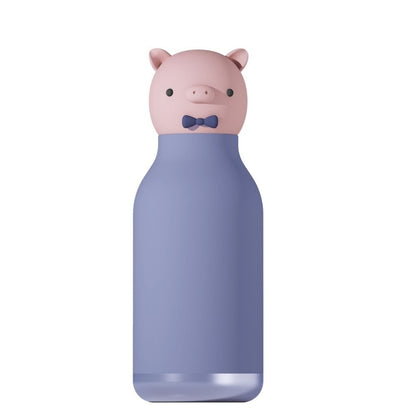 Las botellas térmicas BESTIE llegan para convertirse en la mejor amiga de tus peques (¡y también de los papis!). Con sus simpáticas cabezas de silicona coleccionables y diseños llenos de personalidad, estas botellas no solo conservan perfectamente las bebidas, sino que hacen sonreír a cada sorbo.

Gracias a su triple capa de aislamiento y acero inoxidable de grado alimenticio, mantienen las bebidas frías durante 24 horas o calientes hasta 12 horas, perfectas para el cole, excursiones o cualquier aventura fa