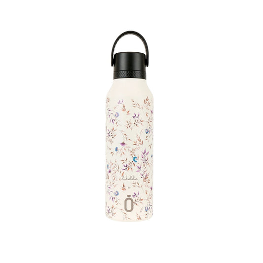 La Runbott Mii LULALILA – WILDFLOWERS&nbsp;no es solo una botella, ¡es la aliada perfecta para acompañar cada aventura de tus peques! Ya sea en el cole, una excursión o un día en el parque, esta botella térmica de 600 ml combina funcionalidad, diseño y seguridad en un solo producto.

Gracias a su tecnología de aislamiento al vacío, mantiene las bebidas frías hasta 24 horas y calientes hasta 12, sin condensación exterior. ¿Lo mejor? Su innovador sistema EverTaste® con recubrimiento cerámico interior evita sa