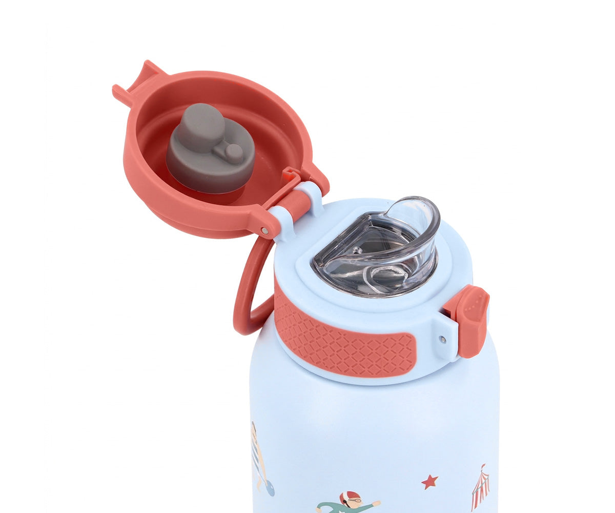 Botella de Acero Térmica Circus Show (Circo) 500ml: ¡Bebidas frescas en cada aventura!

✈️ Diseño alegre y aventurero: Estampado CIrcus Show (Circo) , a juego con la colección escolar favorita de los peques. Boquilla ergonómica aprobada por odontopediatras.