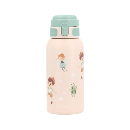 la Botella de Acero Térmica Wooden boy (Pinocho)&nbsp;de 500ml. Esta botella térmica infantil es la compañera ideal para el colegio, excursiones o tardes de parque, gracias a su resistencia y gran capacidad. Su diseño sin pajita facilita una limpieza rápida y profunda, asegurando la máxima higiene diaria