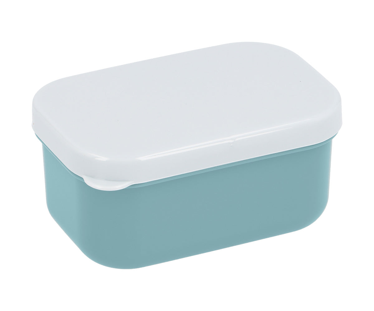 Caja de Almuerzo Bento Pandas in Space de Tutete es la solución perfecta para organizar el menú diario de los más pequeños. Gracias a su capacidad de 500ml y su cajita interior extraíble, podrás separar los alimentos de forma cómoda, manteniendo la comida fresca y apetitosa