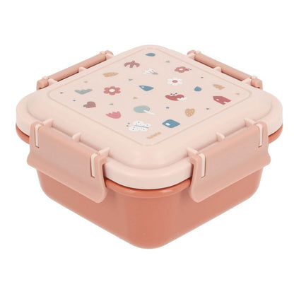 ¿Estás buscando una forma divertida y práctica para que tu hijo lleve el almuerzo al cole? ¡La Caja Almuerzo infantil Grande Geometric Nature es perfecta para ti! Esta caja cuenta con una sorprendente ilustración del clásico cuento con dibujos muy molones en la tapa y tiene capacidad suficiente para snacks, frutas o tentempiés saludables.


Además, se cierra con facilidad gracias a sus cuatro puntos de presión, lo que la hace hermética y fácil de abrir para los niños. Pero eso no es todo, esta caja tiene un