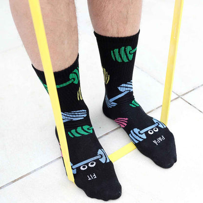 Calcetines "Papá FIT" 💪 ¡Para padres de hierro!

🔥 Diseño para Titanes: El mensaje "Papá FIT" está&nbsp;tejido directamente en el algodón, garantizando que no se borre ni pierda intensidad.