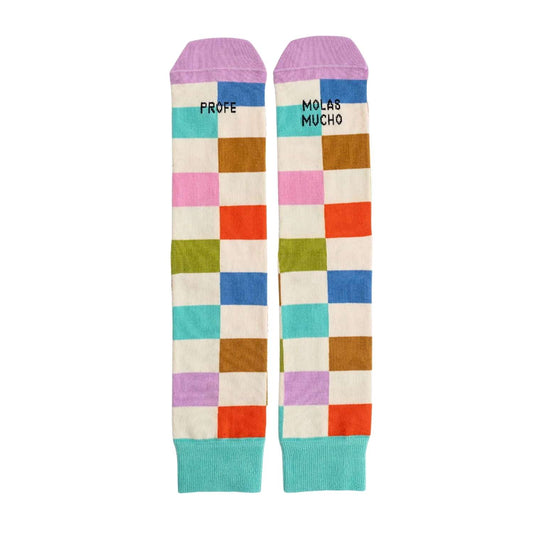 Calcetines "Profe, molas mucho" (Talla 36-41). Un regalo original y divertido fabricado en España con algodón de alta calidad y certificado OEKO-TEX®. ¡Sorprende a tu profe en www.manodesantaoficial.es!