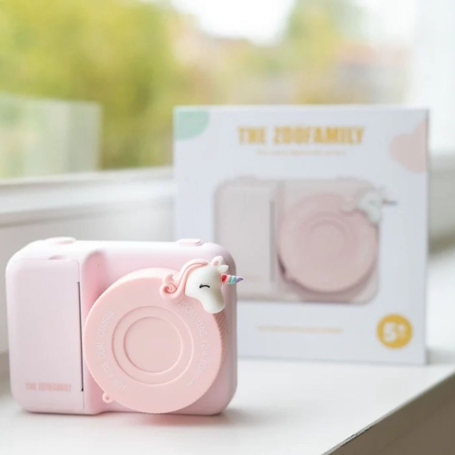 Cámara Digital de Impresión Instantánea Unicornio(48MP, Sin Tinta)

La&nbsp;Cámara Digital de Impresión Instantánea es la herramienta ideal para la creatividad. Permite a los niños capturar, grabar e imprimir fotos al instante en papel térmico, sin necesidad de costosos cartuchos ni de esperar a que se sequen.