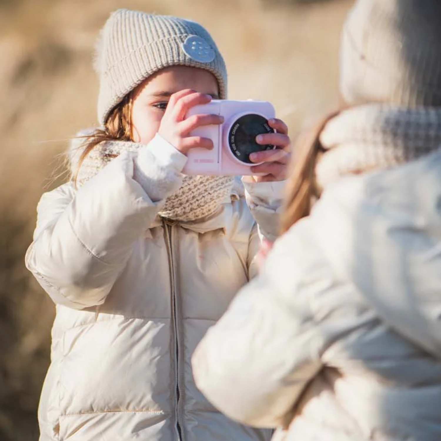 Cámara Digital de Impresión Instantánea Unicornio(48MP, Sin Tinta)

La&nbsp;Cámara Digital de Impresión Instantánea es la herramienta ideal para la creatividad. Permite a los niños capturar, grabar e imprimir fotos al instante en papel térmico, sin necesidad de costosos cartuchos ni de esperar a que se sequen.