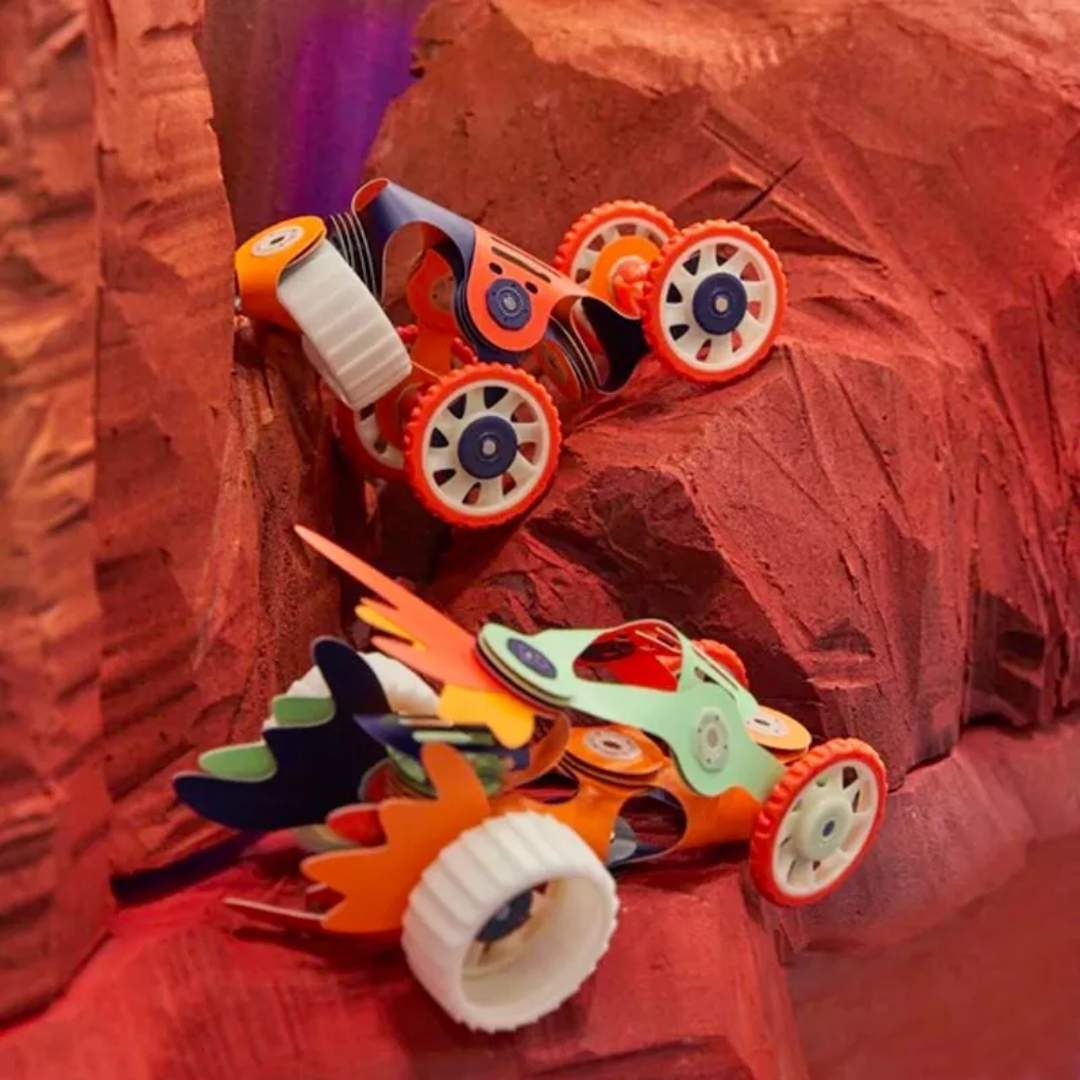 Clixo Pack 30 piezas Mars Rovers, podrás crear las construcciones más originales que hayas visto ¡Incluidas construcciones con ruedas y qpiezas que brillan en la oscuridad! Estas piezas delgadas, flexibles y ligeras, con imanes en los extremos, son ideales para llevar a todas partes y fomentar tu creatividad y aprendizaje STEAM. piezas