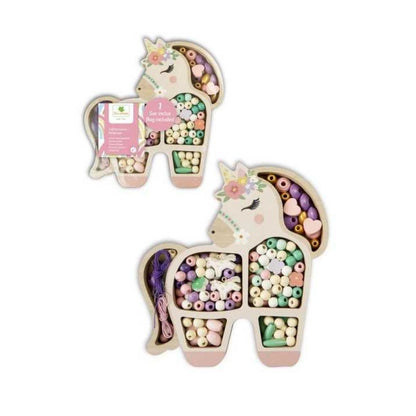 Cofre de Madera con Perlas – Unicornio&nbsp; – Sycomore
Edad recomendada: A partir de 4 años
Dimensiones: &nbsp;22,5 x 15 x 2 cm
Piezas: 170 perlas + 3 metros de hilo + bolsita de tela
