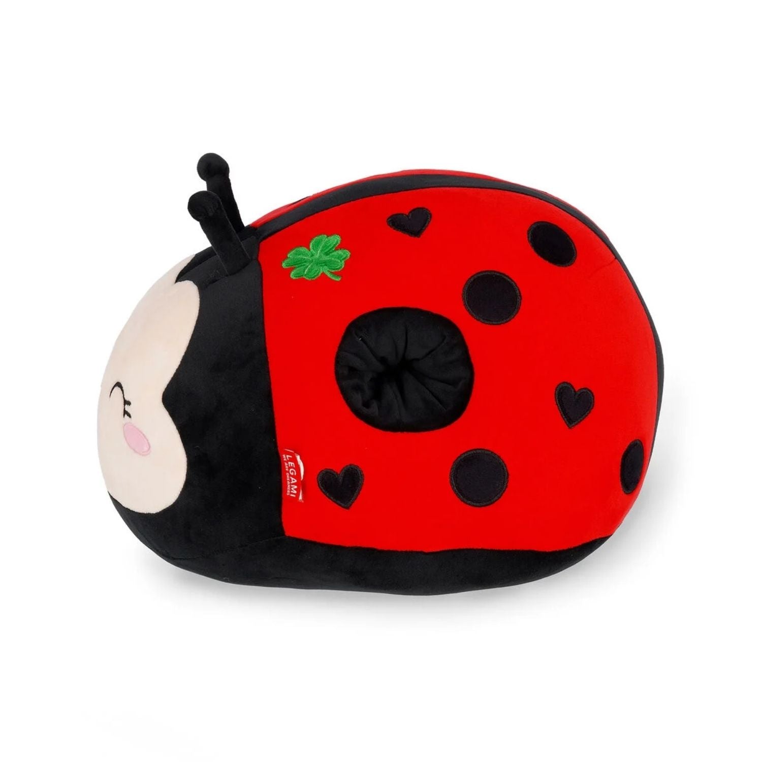 Consigue el Cojín Ladybug Super Soft de Legami. Almohada de mariquita extra suave, flexible e ideal para decorar. El regalo más tierno y mullido para casa.