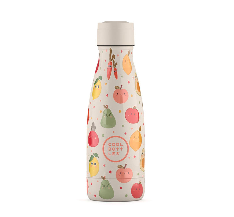  ¡La botella de frutas más molona ha llegado a Mano de Santa!  ¡Descubre la botella isotérmica para niños de 36 horas de frío y 18 de calor! Su tecnología Triple Cool™ mantendrá tus bebidas frías y calientes con total comodidad.  tapon rosca