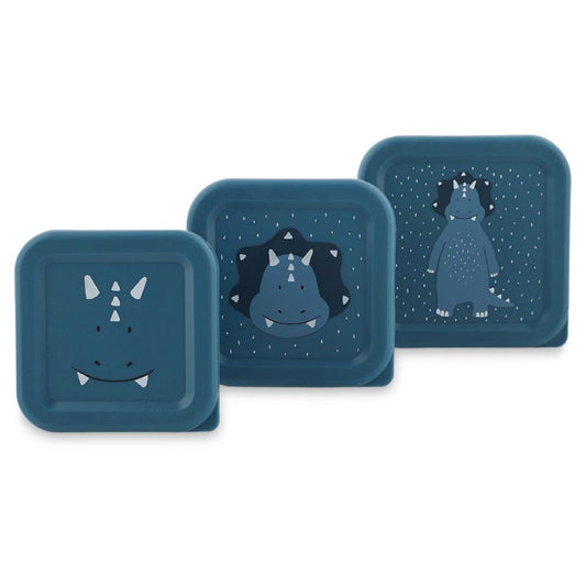  pack incluye 3 fiambreras de distintos tamaños que encajan una dentro de otra, ocupando muy poco espacio y siendo perfectas para llevar en la mochila del cole, en excursiones o en los paseos al parque.

Con un diseño irresistible protagonizado por Mr. Triceratops, cada fiambrera cuenta con tapas fáciles de abrir, pensadas especialmente para las manos pequeñas de los más peques. ¡Y sí! Son aptas para lavavajillas, lo que facilita la limpieza después de cada uso. 