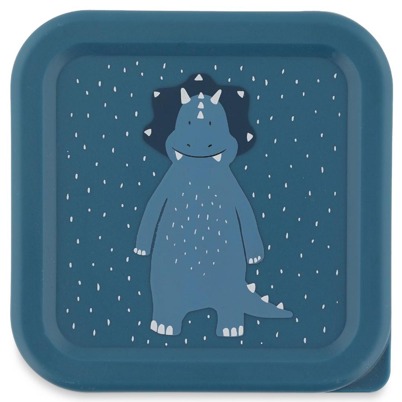  pack incluye 3 fiambreras de distintos tamaños que encajan una dentro de otra, ocupando muy poco espacio y siendo perfectas para llevar en la mochila del cole, en excursiones o en los paseos al parque.

Con un diseño irresistible protagonizado por Mr. Triceratops, cada fiambrera cuenta con tapas fáciles de abrir, pensadas especialmente para las manos pequeñas de los más peques. ¡Y sí! Son aptas para lavavajillas, lo que facilita la limpieza después de cada uso. 