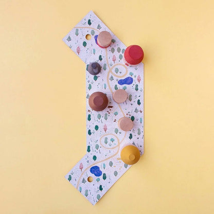 Compra el juego de madera My Three Little Pigs de Londji para niños desde 2 años. Madera de haya PEFC, tintes al agua y fabricación local en Barcelona.