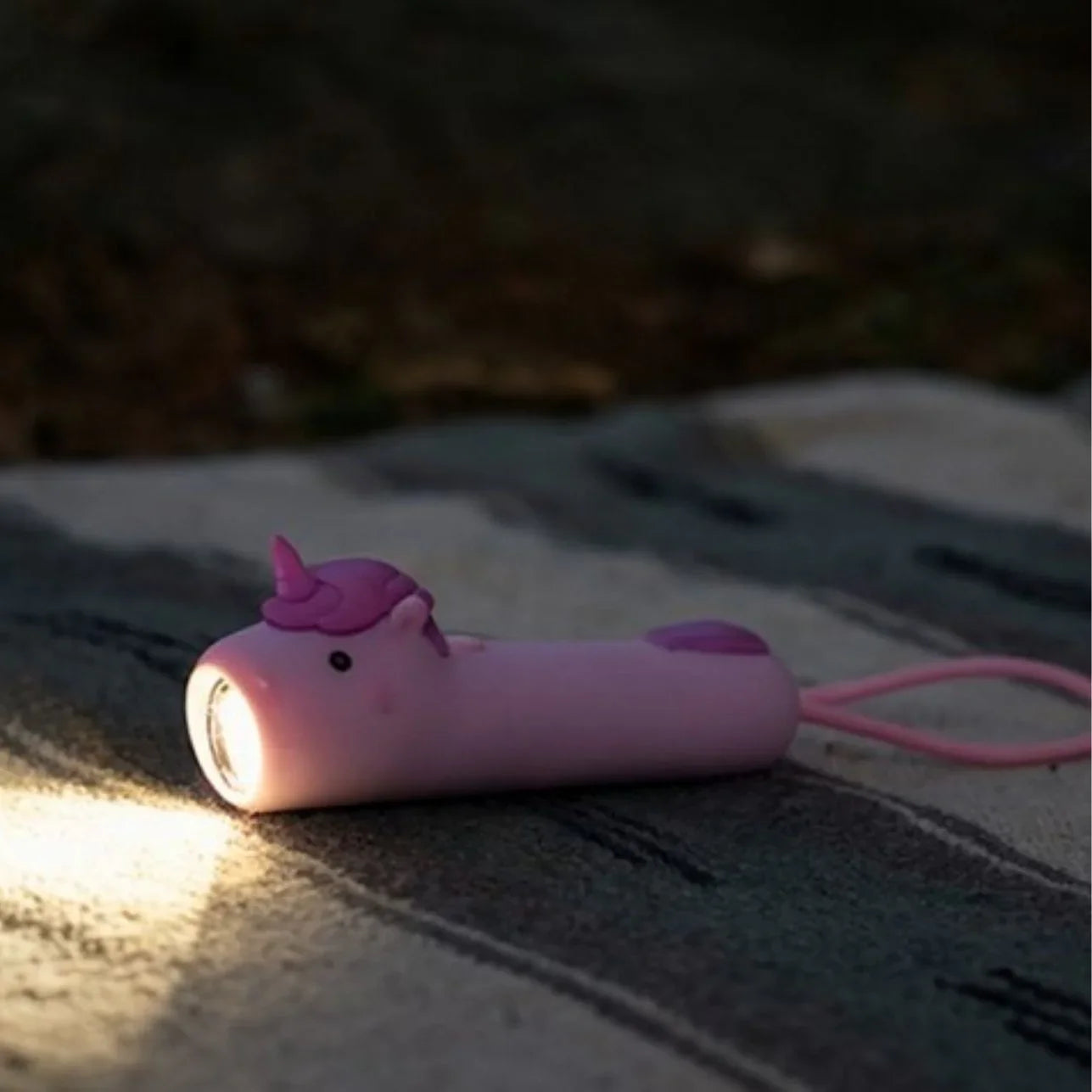 LinternadeSiliconarecargableUNICORNIOLittleL