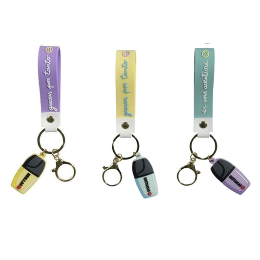 Lo llaveros blanditos con mensaje para los&nbsp;Profes son el complemento de papelería ideal para que ningún profesor pierda su estilo (ni las llaves del aula). Su diseño estético, basado en una paleta de colores pastel y patrones kawaii, los convierte en un accesorio tan bonito como funcional. Gracias a su tamaño compacto y su cierre de seguridad, son perfectos para llevar en el bolso o la mochila de clase, permitiendo organizar el día a día con un toque de alegría y motivación.
