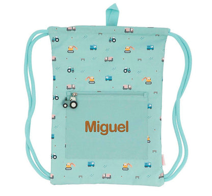 mochila saco impermeable Trucks personalizable!&nbsp;  La mochila saco impermeable de Tutete es ideal para que los peques lleven todo lo necesario a la escuela, deportes o actividades recreativas. Con espacio para el almuerzo, ropa de cambio y más, esta mochila protege contra la humedad y se seca rápidamente mostaza