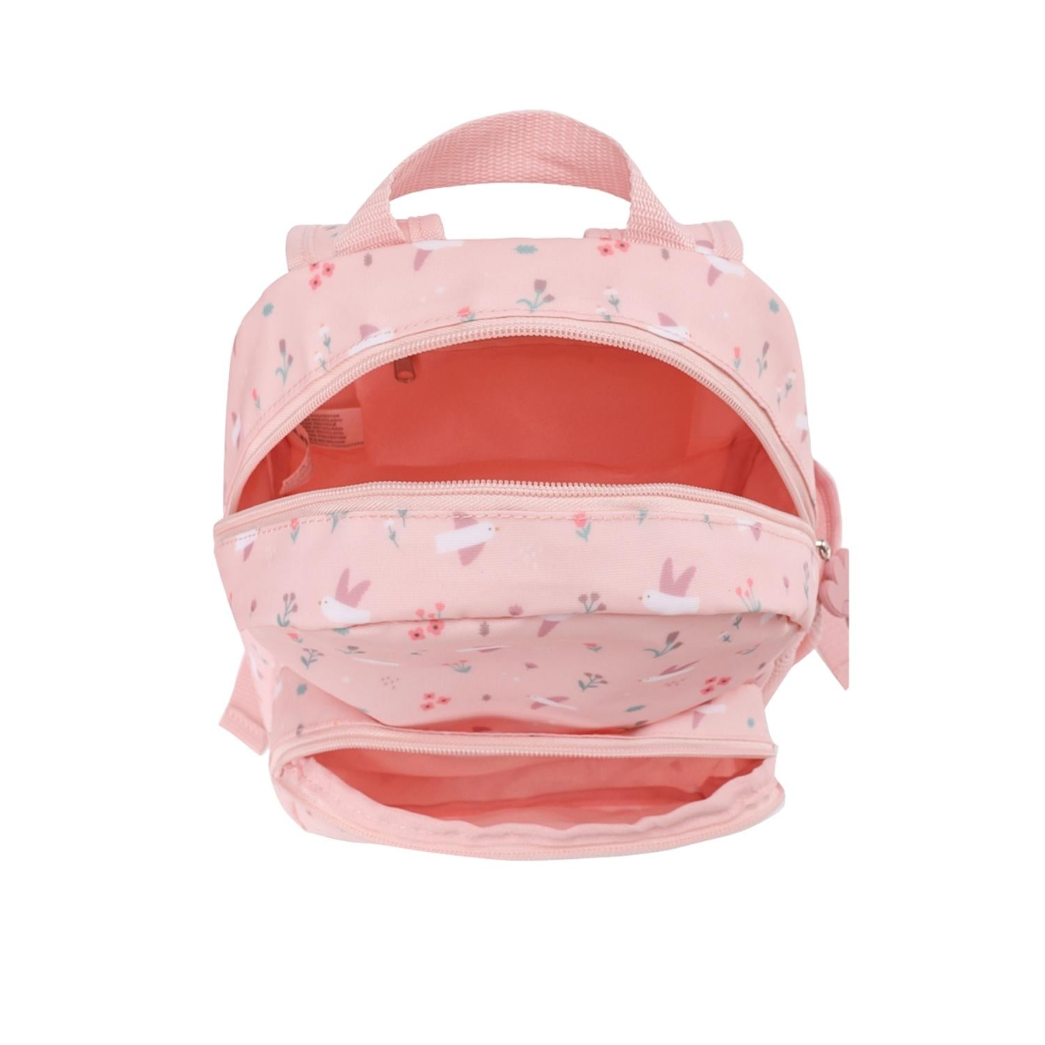 Consigue la mochila infantil Blossom Birds personalizable de Tutete en www.manodesantaoficial.es. Mochila impermeable y acolchada ideal para guardería y niños de hasta 5 años. ¡Personalízala con su nombre!
