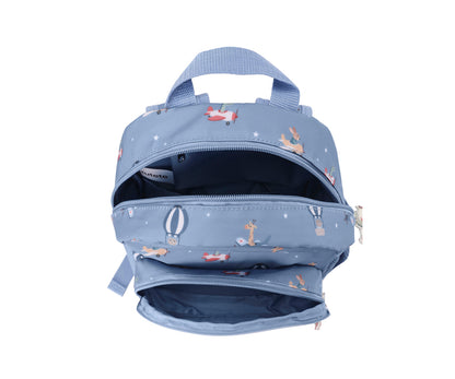 Consigue la mochila infantil Planes personalizable de Tutete en www.manodesantaoficial.es. Mochila impermeable y acolchada ideal para guardería y niños de hasta 5 años. ¡Personalízala con su nombre!