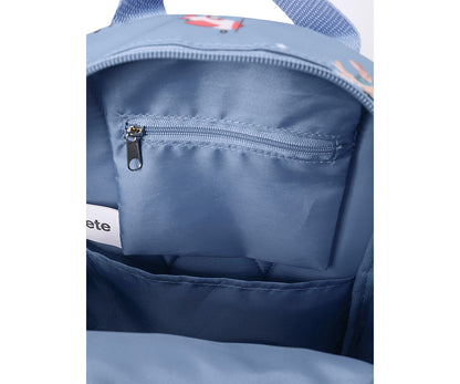 Consigue la mochila infantil Planes personalizable de Tutete en www.manodesantaoficial.es. Mochila impermeable y acolchada ideal para guardería y niños de hasta 5 años. ¡Personalízala con su nombre!