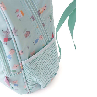 La Mochila Primaria Tres cerditos de Tutete está pensada para acompañar a los peques de 5 a 10 años en su día a día escolar, combinando funcionalidad, diseño y comodidad. Perfecta para la primaria o los últimos cursos de infantil, ofrece espacio extra para todo lo que necesitan sin sacrificar ligereza.