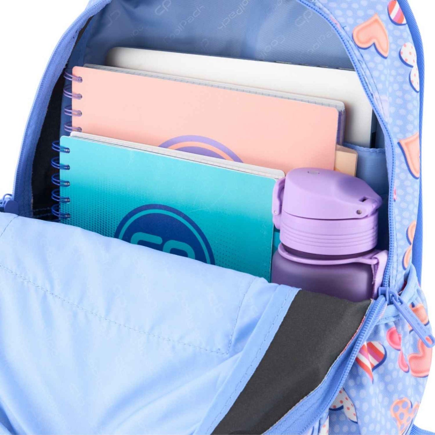 Comprar mochila escolar PRIME biscuit hearts CoolPack en www.manodesantaoficial.es. Ultraligera, repelente al agua, 21L y con bolsa térmica. ¡Envío rápido!