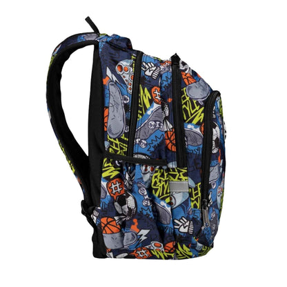 Comprar mochila escolar PRIME Hobby CoolPack en www.manodesantaoficial.es. Ultraligera, repelente al agua, 21L y con bolsa térmica. ¡Envío rápido!