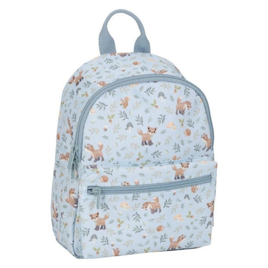 La mochila Forest friends de Little Dutch es justo lo que necesitas para acompañar a tu peque en sus primeros años de escuelita. 🐣 Ligera, compacta y con un diseño adorable lleno de gaviotas, ¡te va a enamorar desde el primer vistazo!

Fabricada con materiales reciclados de 10 botellas PET, combina estilo, sostenibilidad y funcionalidad. Es perfecta para el primer ciclo de infantil (1 a 5 años) y tiene capacidad suficiente para llevar la fiambrera, la botella y la muda de ropa sin complicacion