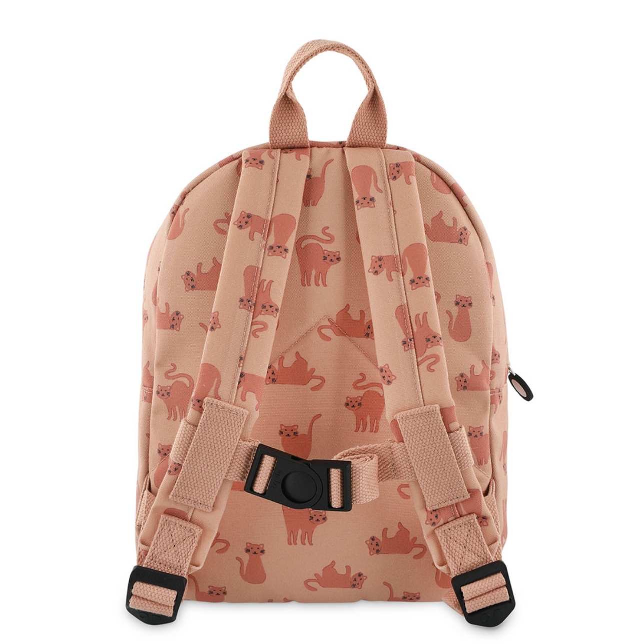 La mochila infantil&nbsp;estampada Gatos de Trixie está diseñada pensando en la comodidad, la autonomía y el estilo de los más pequeños. Ideal para la etapa de infantil o preescolar, cuenta con tirantes acolchados y ajustables, además de una correa en el pecho que mantiene la mochila en su sitio sin que se resbale.

Su tamaño es perfecto para llevar el almuerzo, una muda, sus juguetes favoritos o incluso su peluche inseparable. El bolsillo delantero es ideal para meriendas o pequeños tesoros, y su apertura 