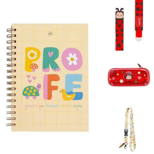 Pack de papelería para profesores con libreta y lanyard "Profe, gracias por hacerme sentir capaz", más estuche y boli borrable Ladybug de Legami. ¡El regalo perfecto en www.manodesantaoficial.es!