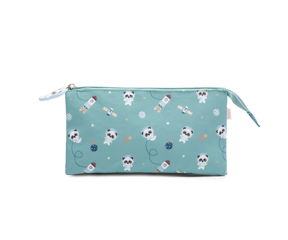 Artículos para la Vuelta al Cole Tutete bordados con el nombre de tu peque en www.manodesantaoficial.es. Personalización única, máxima calidad y envío rápido en 24h.