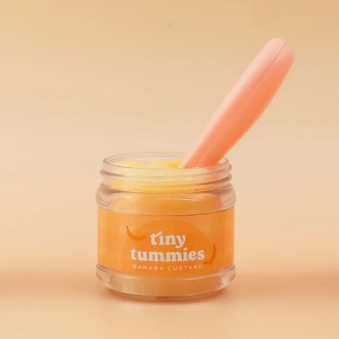 Set Tiny Tummies Banana Custard :Tarrito + Cucharita mágica 🍌
Edad recomendada: A partir de 3 años
Incluye: 1 tarrito de comida + 1 cucharita mágica
Dimensiones del paquete: 10,5 x 14,5 cm
Peso: 100 g