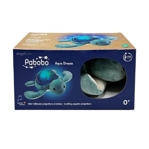  caja Tortuga Aqua Dream es el compañero perfecto para ayudar a tu pequeño a relajarse y dormir tranquilo. Este tierno peluche no solo es suave y reconfortante, sino que también proyecta hermosas ondas y pequeños peces naranjas que se mueven suavemente, creando un ambiente relajante y mágico. Ideal para que tu bebé se sienta acompañado y seguro durante la noche.