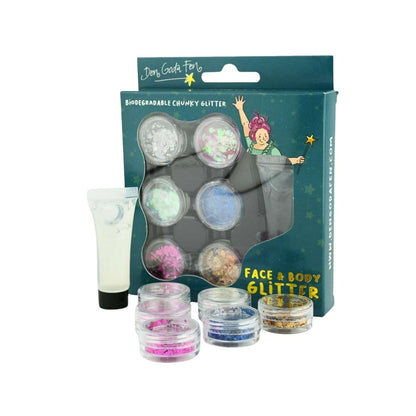 Este kit es la herramienta perfecta para familias que quieren llevar el maquillaje creativo a otro nivel sin comprometer la seguridad de la piel. Gracias a su gel imprimador incluido, la purpurina se adhiere de forma suave y duradera tanto en la cara como en el cuerpo, evitando que el brillo se disperse por todas partes.