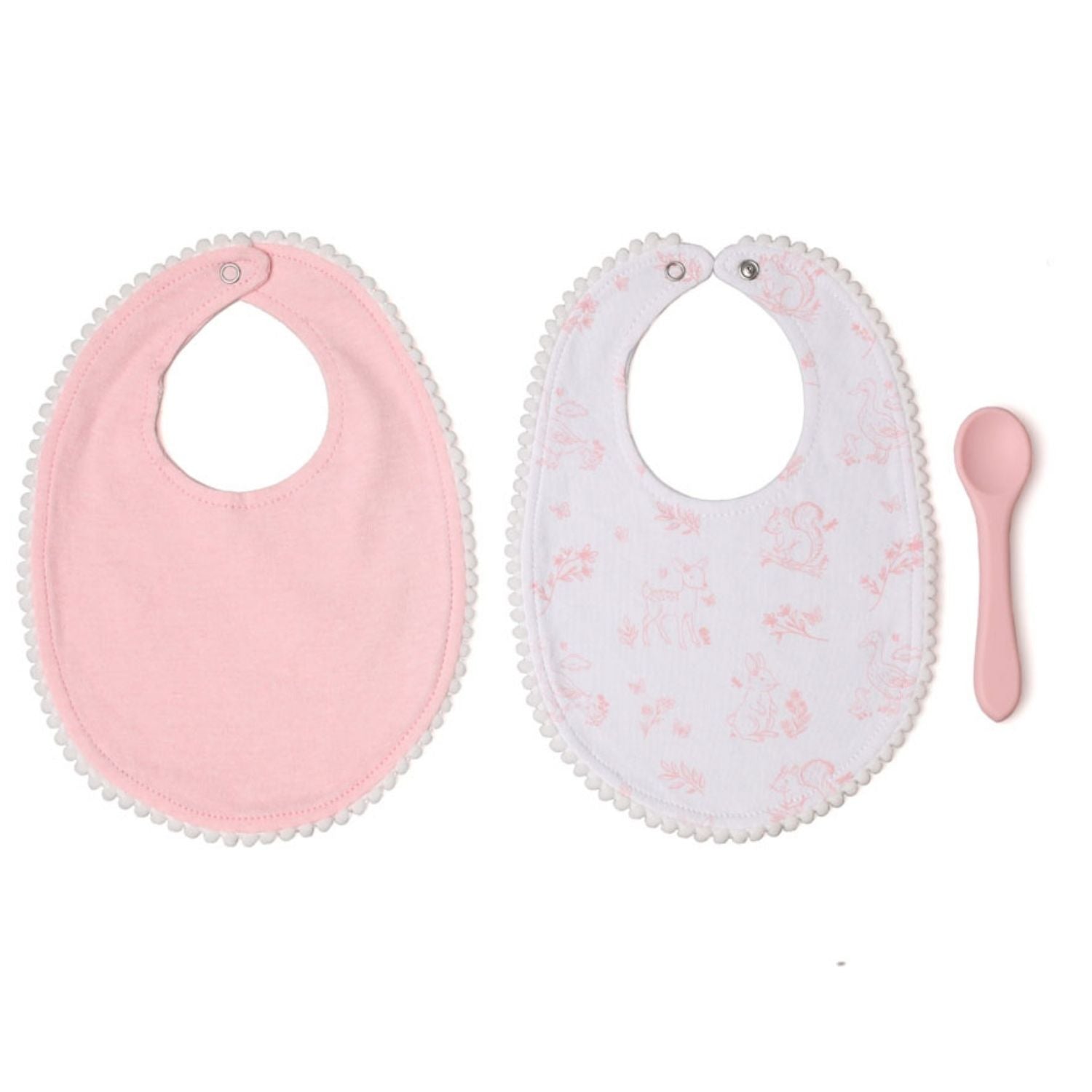 El set de 2 baberos y cuchara blandita es el aliado perfecto para las familias que inician la etapa de alimentación complementaria. La cuchara de silicona de alta calidad no solo es segura y libre de tóxicos, sino que su resistencia al calor permite una limpieza profunda y esterilización. Por su parte, los baberos de algodón ofrecen una barrera natural y confortable contra las manchas. Gracias a su color verde vibrante y motivos de la selva, este conjunto convierte la hora de comer en un momento agradable y