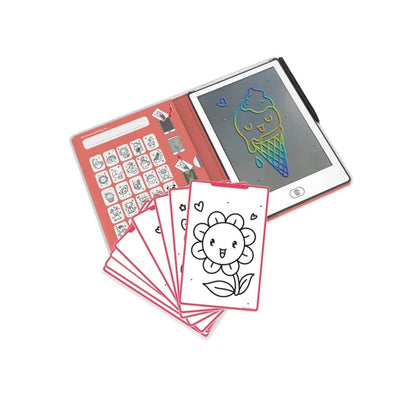 Kidydraw Mini Pizarra Mágica LCD 8.2" Kawaii | Tableta de Dibujo y Calco Kidywolf Portátil

Tableta Mágica LCD 8.2": Pantalla negra de trazos multicolor ideal para dibujar, escribir y practicar letras/números.

30 Diseños Kawaii para Calcar: Incluye 15 tarjetas reversibles con dibujos adorables que se deslizan para trazar fácilmente.

Diseño Portátil Kidywolf: Compacta, sin luces sobreestimulantes y perfecta para inspirarse y crear en viajes (funciona con pilas CR2025 incluidas).