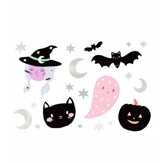 ¡Añade magia a la piel! para la Spooky season con estos divertidos tatuajes de halloween de con detalles plateados que brillaran en la piel. Diseñados en Polonia, estos tatuajes son seguros con la piel de los más pequeños de la casa y están testados dermatológicamente